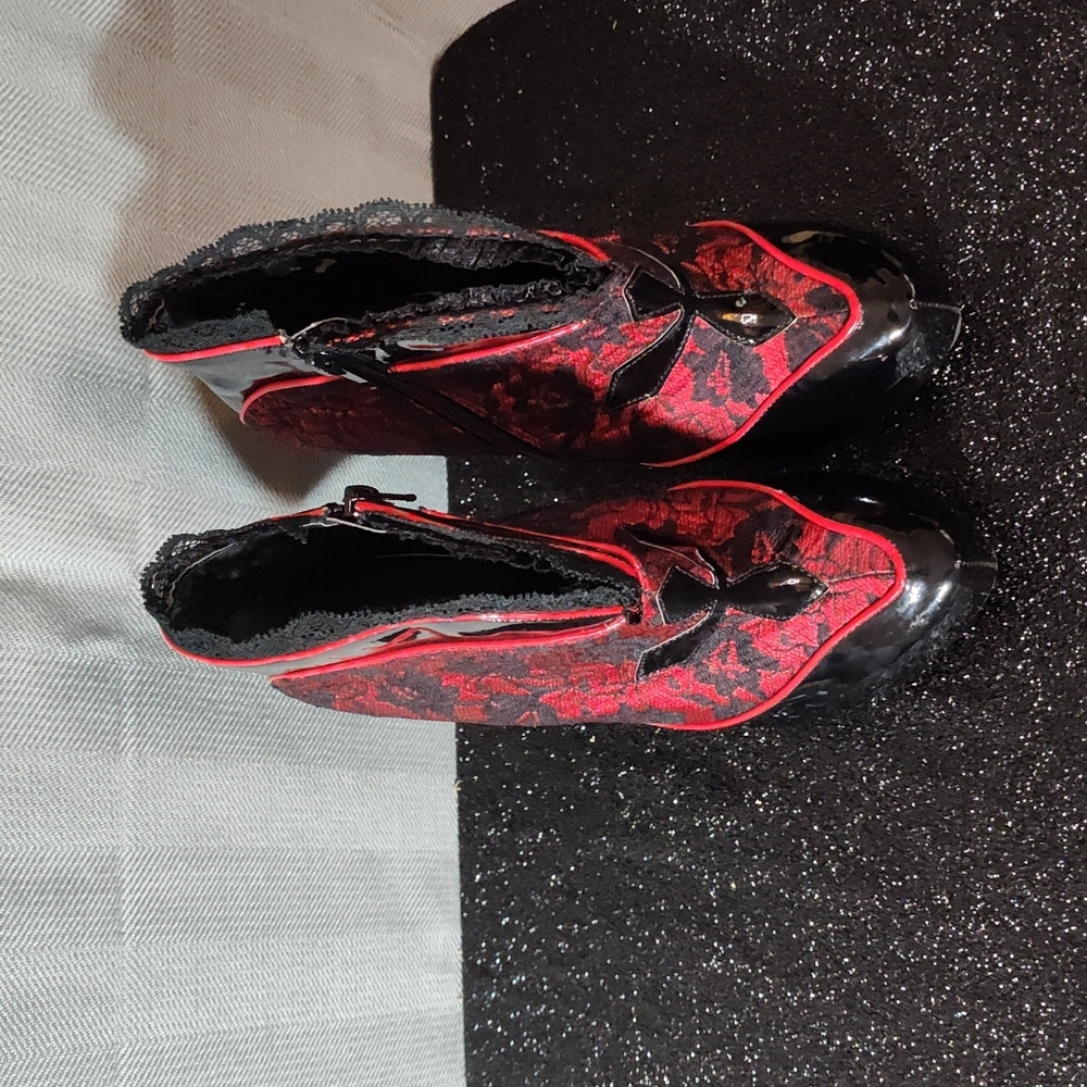 Ellie Ankle Boots